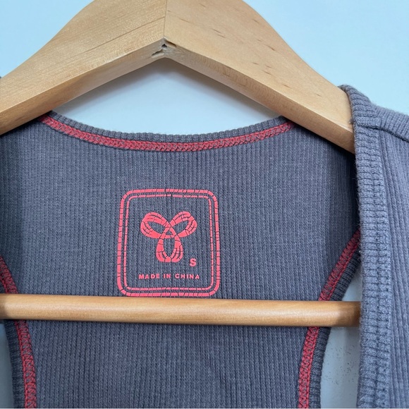 *bundle 3/15$* washed grey Y2K tank || tna - Picture 6 of 6